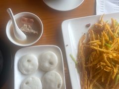 -莲餐厅·湖北菜·潜江小龙虾店(愚园路店)