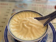 -广信牛奶甜品世家(台东店)