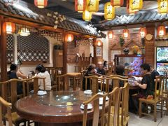 大堂-东来菜馆•手抓海鲜家常菜•海鲜锅贴(鸽子窝店)