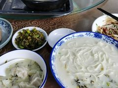 -雪琴面馆富安特色鱼汤面(城中花园店)