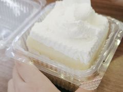 -红宝石·鲜奶小方·海派西点房(控江店)