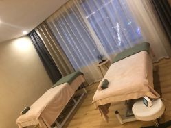 -涂tu指甲日式美甲美睫店