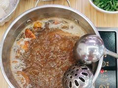 -杨老板·海鲜集市火锅·鲜切牛肉(中防万宝店)