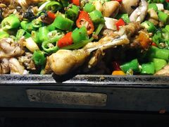 炭烧牛蛙平锅紫苏味-蘭奢雅集·江浙菜(青山江滩店)