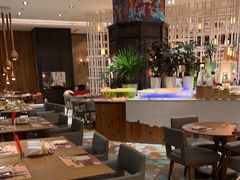 -松咖啡自助餐厅·松北香格里拉