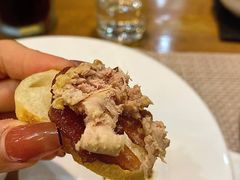 鸭肝酱配腌洋葱-LA MAISON公鸡和龙(蛇口店)