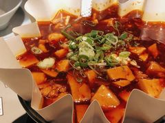 -穹六人间 people 6(岳阳路店)