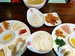 -建新园过桥米线(老街店)