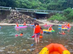 -安吉龙王山峡谷漂流
