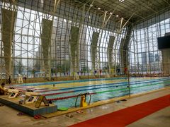 -大连市游泳馆-地面停车场