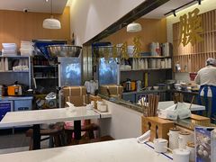 -李与白包子铺(桐梓林店)