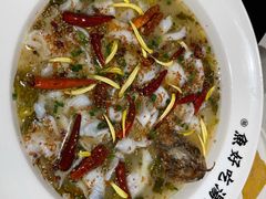 -江渔儿酸菜鱼(映月湖环宇城店)