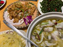 -嘉厨小馆(宜山路店)