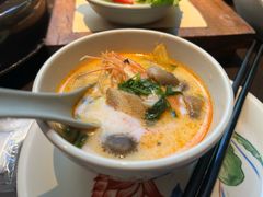 -大头虾越式风味餐厅(光明广场店)