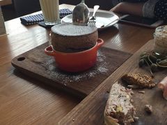 -ROAST coffee & eatery