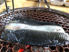 -牛信亭韩国料理·炭火烤肉(紫藤路店)