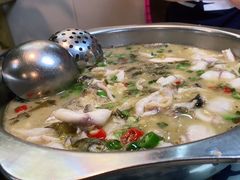 -何哥鲜鱼餐厅(龙湖花园店)