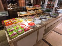 -大中华希尔顿酒店-念自助餐·嗨啤·小龙虾