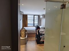 -海豚愉悦电竞酒店(包河万达步行街店)