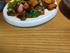 -隔壁老王·家常云南菜(花巷店)
