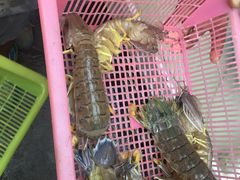-拉威海鲜市场