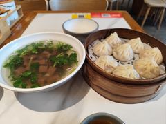 -馋三尺蟹粉小笼(人民广场店)