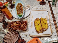 -小董哥烤串·爆汁大油边(故宫店)