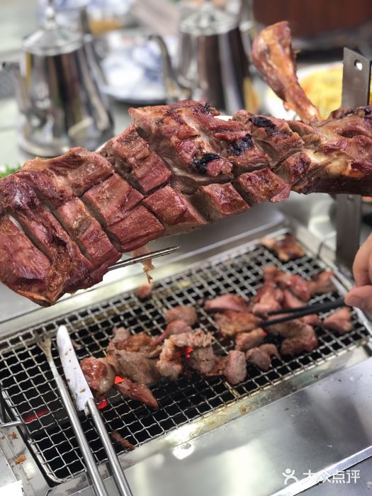 迎燕阁烤羊腿(二环南路店)烤羊腿图片