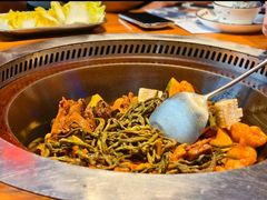 -山河屯铁锅炖·非遗东北菜(南山店)