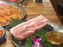 -明洞阿姨·韩式酱蟹烤肉·创意料理(三元桥店)