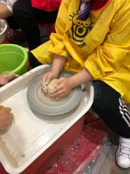 -泥娃娃DIY陶吧(易生活购物公园店)