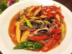 酸木瓜炒牛肉-紫滇源云南生态菜(丹凤街店)