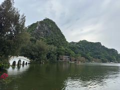 -星湖旅游景区七星岩