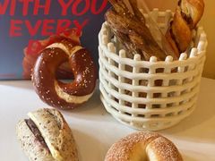 红豆黄油扭扭棒-LANLIZI BAKERY(COSMO店)