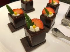 -亮马河饭店翠雅咖啡厅