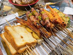 入味的烧烤-老谢野馄饨(延安路店)
