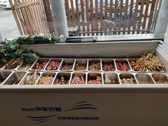 -万记麻辣烫国展总店