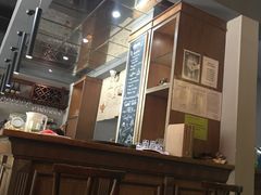 -愉肴麻辣香锅(中山路店)