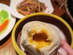 蛋黄流沙包-南拳十三姨·潮汕砂锅粥(世纪金源店)