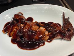 老头儿卤鸭（半只）-老头儿油爆虾·1987杭州烟火味(湖滨银泰in77D区店)