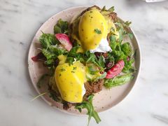 疯狂手撕牛肉班尼迪克蛋-The Rug Cafe(王府中环店)