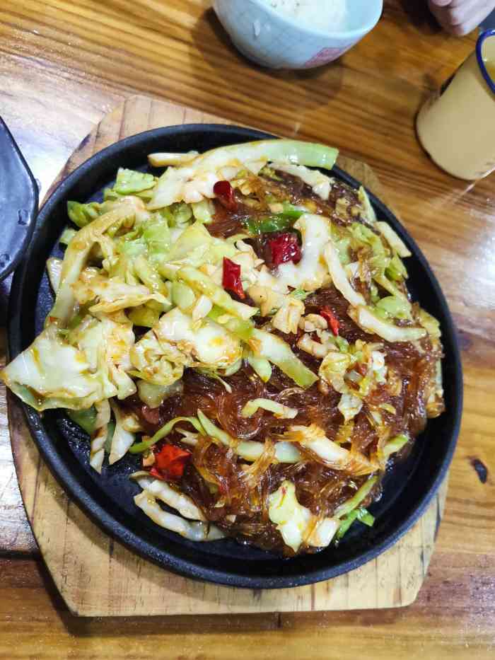 江南公社(园区鲜橙广场店)-"味道不错,但是周围上班人多,环境里面乱哄