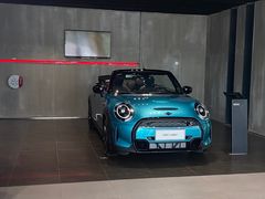 -上海普陀宝诚MINI4S店(红柳路店)