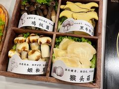 -椰子湾·海南火锅·糟粕醋·椰子鸡(正大广场店)