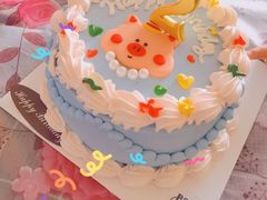 大脸猪奶油蛋糕-八喜临门冰淇淋生日蛋糕(太原旗舰店)