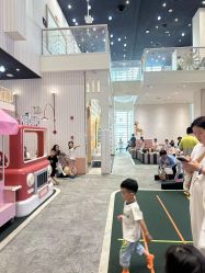 -奈尔宝·儿童乐园·亲子餐厅(华采天地店)