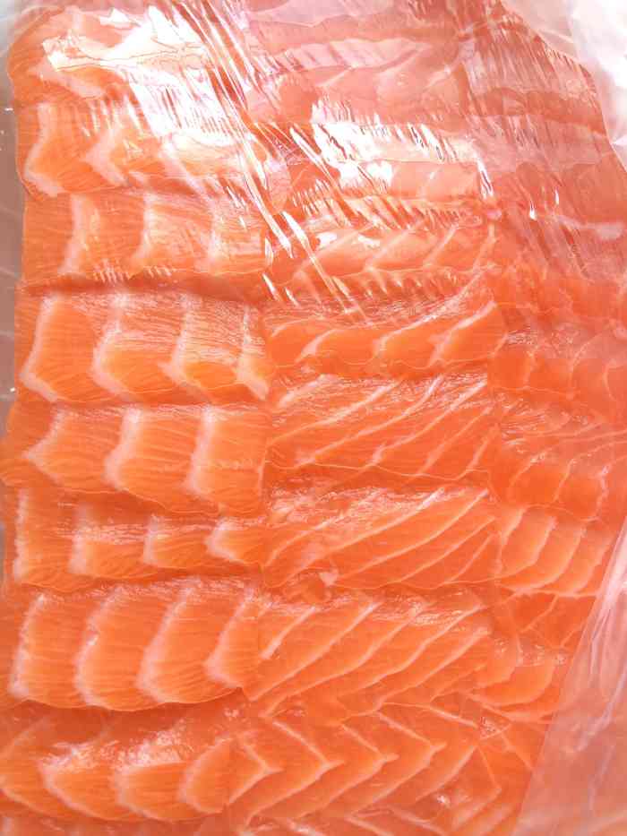 非常美味好吃又新鲜的三文鱼,这家店卖了两年了,老板人也非常好,之前