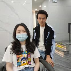 点击看大图 -七分屋LA·烫发·染发·剪发