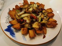 酸辣白菜焖锅盔-纳家楼·地道陕菜(劳动路店)