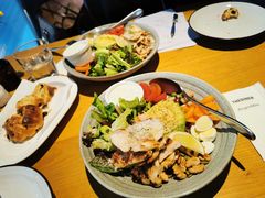 鸡肉牛油果沙拉-The Diner X餐厅(青岛万象城店)